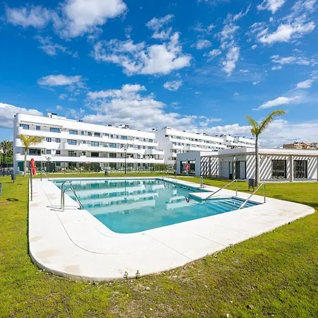 Modern And Bright 2 Br Apt, Swimming Pool And Gym * Estepona